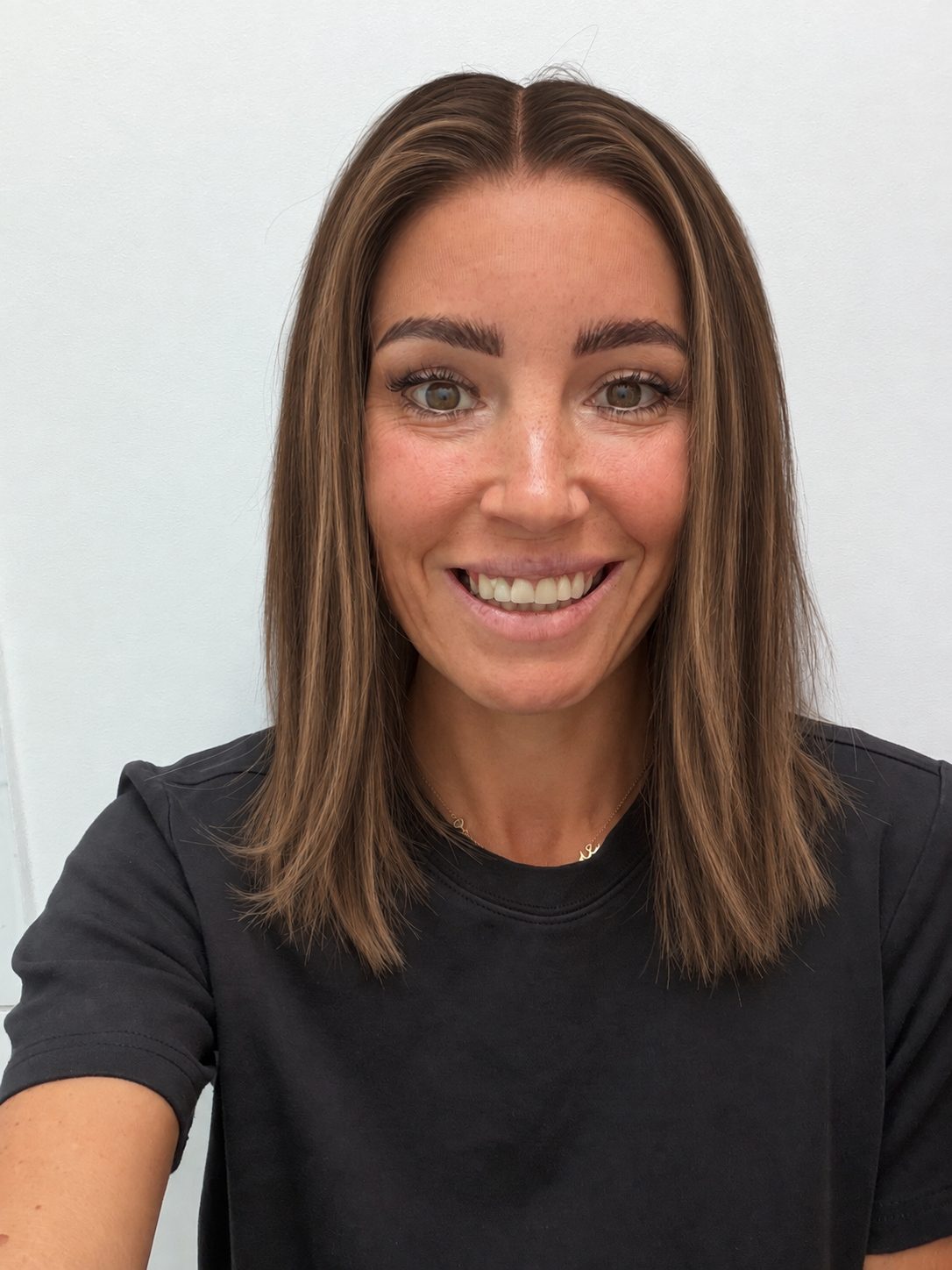 Bronzed Caramel 14-inch blunt bob wig in brunette caramel balayage, front view
