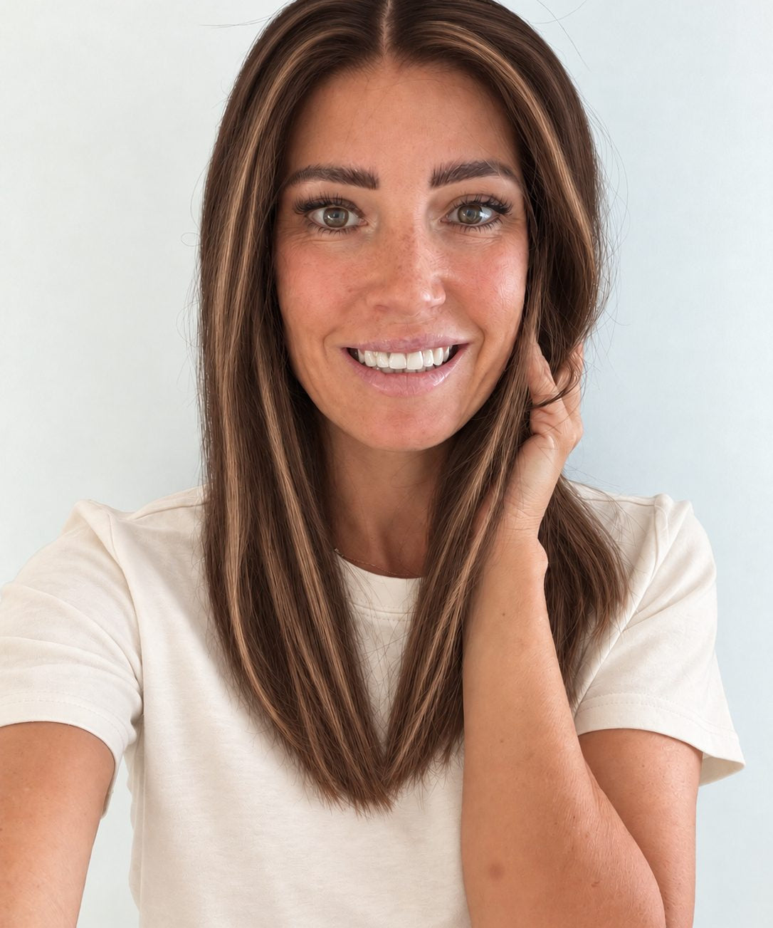 Bronzed Caramel 16-inch layered straight wig in brunette caramel balayage, front view