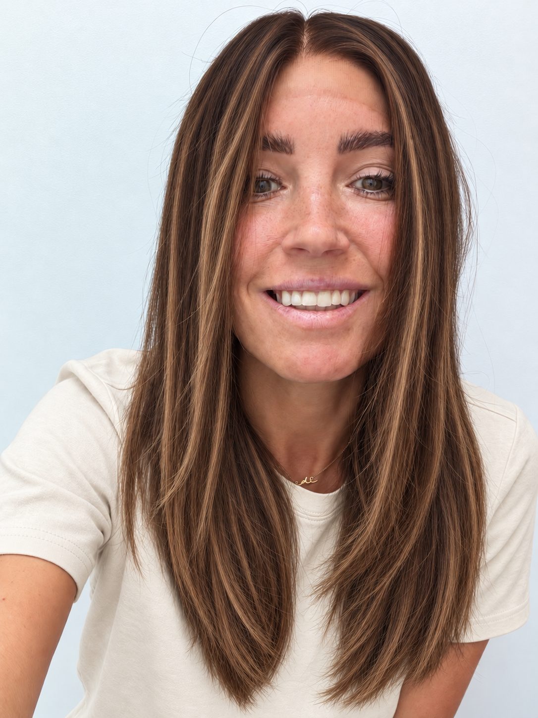 Bronzed Caramel 18-inch layered straight wig in brunette caramel balayage, front view