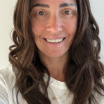 Cinnamon Spice 22-inch wavy wig in warm chocolate brown, front view