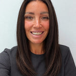 Espresso 14-inch straight wig in dark brown, front view