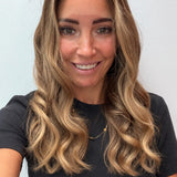 Golden Honey 18-inch wavy wig in golden blonde balayage, front view